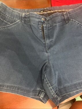 Lee Dark Blue Midrise Denim Shorts